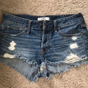 Hollister mid rise denim shorts